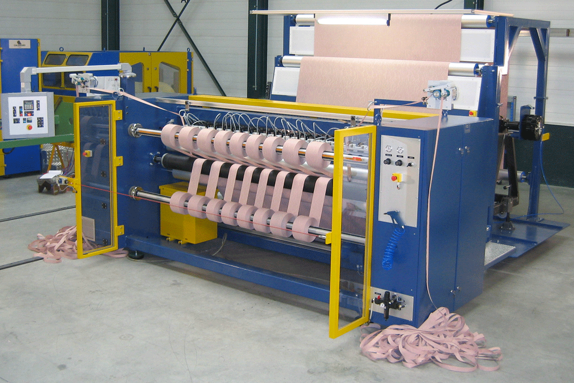 Slitter rewinder for sun protection fabrics